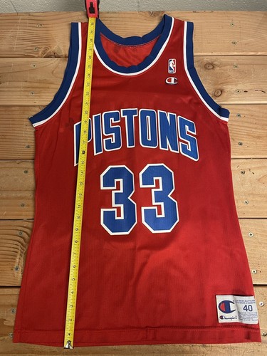 Vintage 90s Champion Grant Hill #33 Red Detroit Pistons NBA Jersey Size 40 - Picture 9 of 9