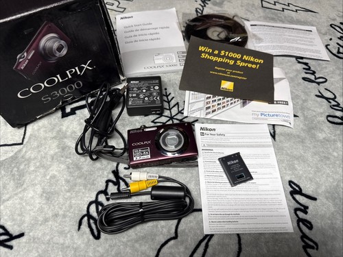 Nikon COOLPIX Digital Camera S3000 12MP 4x Optical Zoom TESTED PARTS ONLY READ