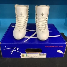 Riedell Vega size 8AA. ( NEW discontinued model)