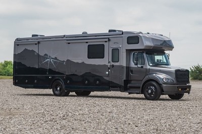 2024 Dynamax Dynaquest XL 3801TS