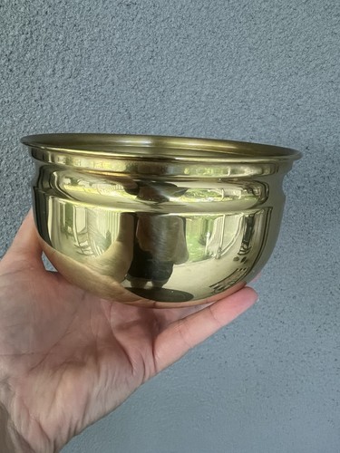 brass Round planter With Copper Detail vintage 3 1/2 Tall - Picture 2 of 4