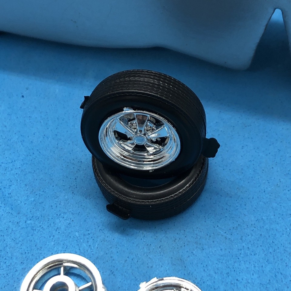 68 Chevy Camaro Z/28 Rally Wheels W Back Halves 1:25 AMT Search LBR