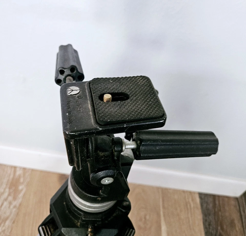 Bogen Manfrotto Camera Tripod and Monopod 3021 3018 Vintage - Image 3 of 4