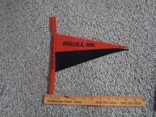 1930S GAS STATION OIL ARROWHEAD SERVICE STATION iowa FELT  PENNANT