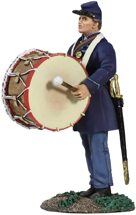 BRITAINS SOLDIERS 31205 - Union Infantry Bass Drummer No.1 Diecast Metal Figure