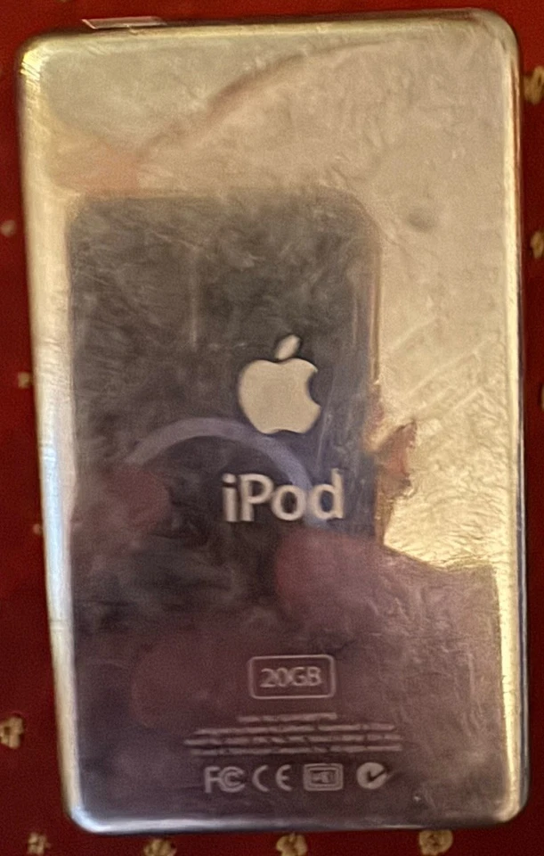 iPod 4th Gen (20 GB) A1059 Fast Ship White Good Used Software Issue Broken - Image 3 of 3