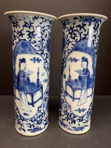 ANTIQUE 18TH C. CHINESE PORCELAIN VASE BLUE WHITE QING KANGXI MARK 10" TALL PAIR