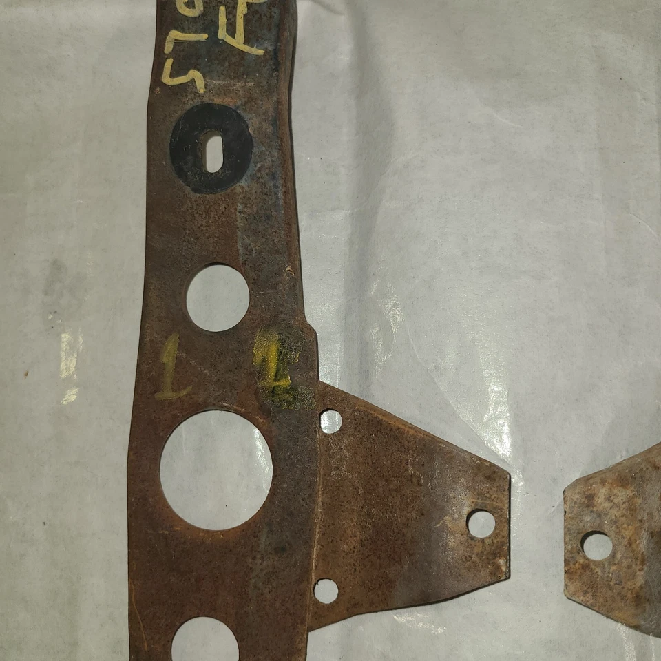 Oldsmobile 1957 soporte de parachoques par delantero 57 OEM GM Super 88 98 Foto 4 de 4