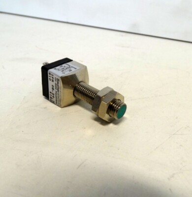 Baumer electric IFR 08.24.35/S10 Näherungsschalter M8 -unused-