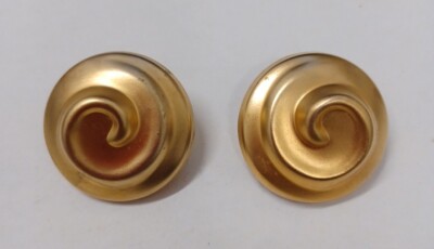 Original ''NINA RICCI'' vintage Ohrclipse ''Le Teint Ricci'' vergoldet -sehr schön !