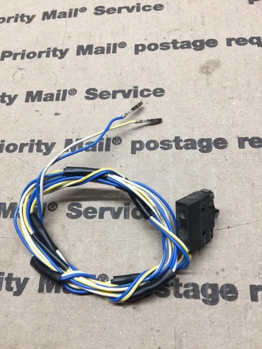 BMW X5 E53 00-06 OEM DRIVER OR PASSENGER MIRROR POWER AUTO FOLD OFF /ON SENSOR