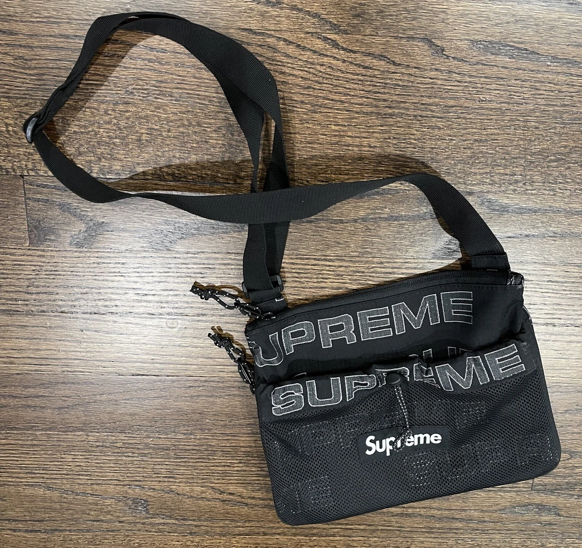 Supreme Sling Bag 'Black' | Men's