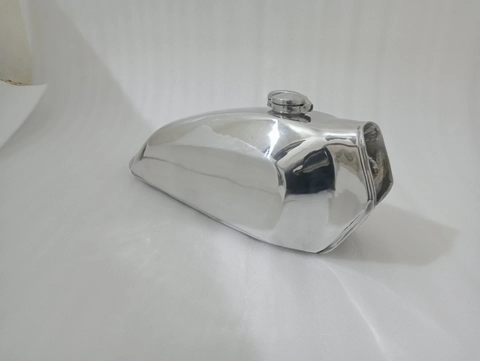 Suzuki DS 100 DS 185 TS 100 TS 185 1979 tanque de combustible de acero cromado + tapa + llave de seguridad Foto 4 de 4