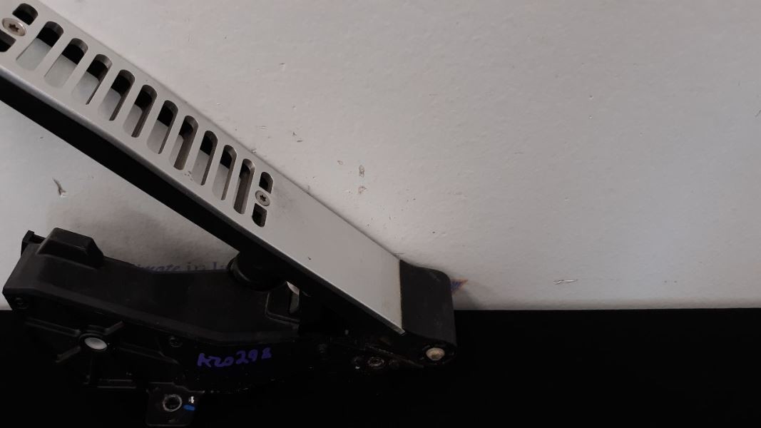 McLaren 570S 2017 Accelerator pedal P/N 11CA002CP