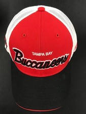 Vintage Reebok NFL Tampa Bay Buccaneers One Size Mesh Trucker Snapback Hat WOW 