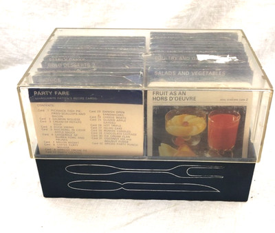 Vintage 1967 Paul Hamlyn Marguerite Recipe Card Box Book Kitchen