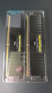 Corsair Vengeance LPX 16GB (2x8GB) DDR4 3000 PC4 24000 DIMM CMK16GX4M2B3000C15