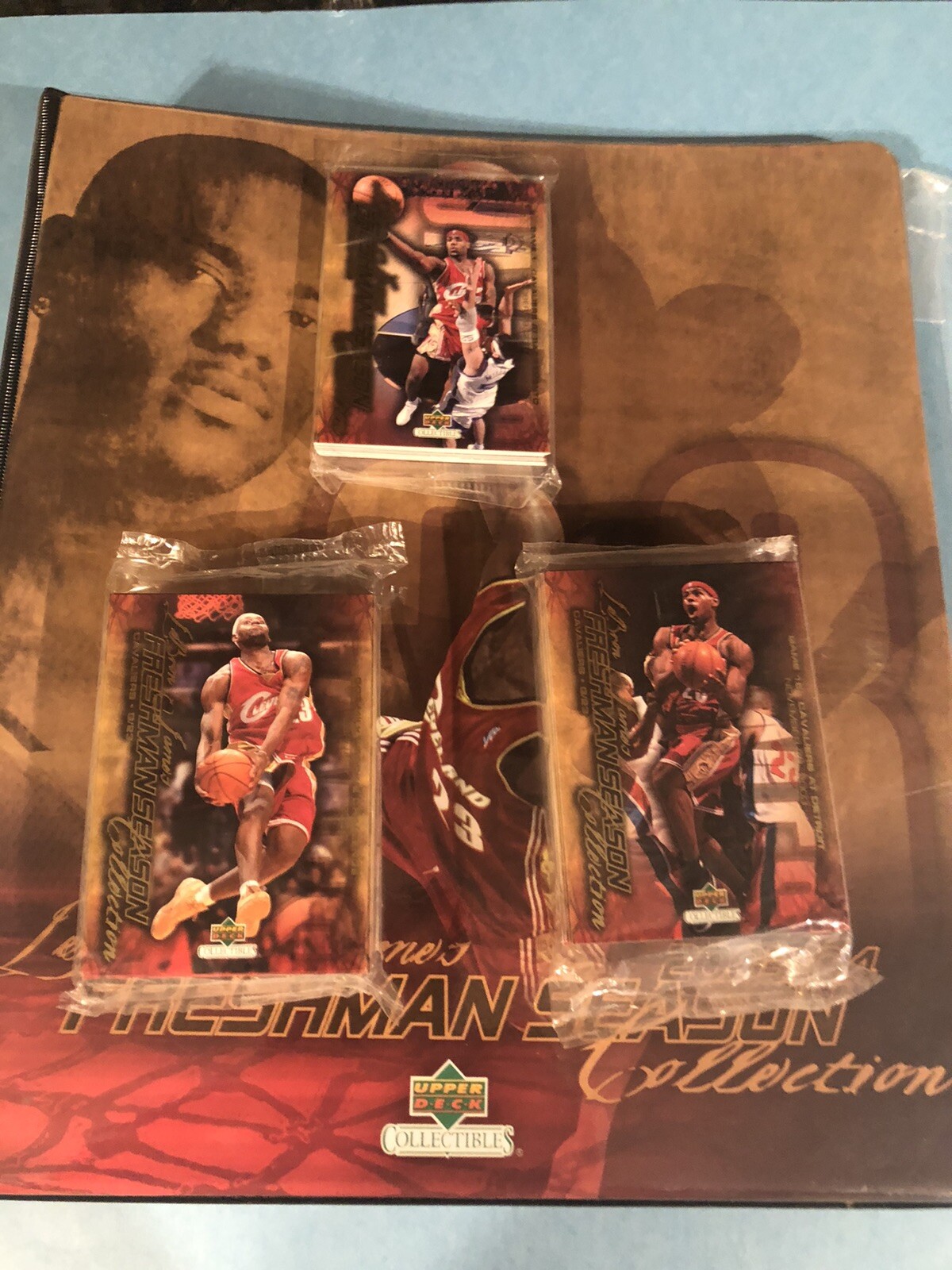 Full Sealed Set Of LEBRON JAMES Freshman Season W/ Binder And Sleeves 90 Cards