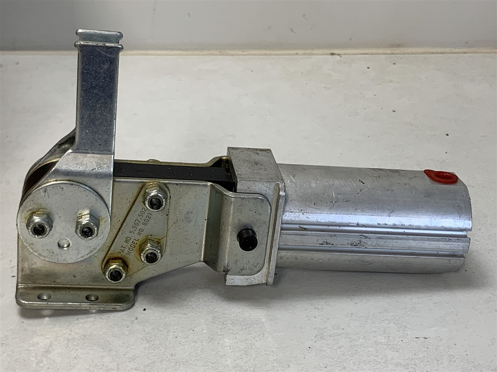 NOS NO BOX DE-STA-CO 8021 Swing/Toggle Clamp Pneumatic G3