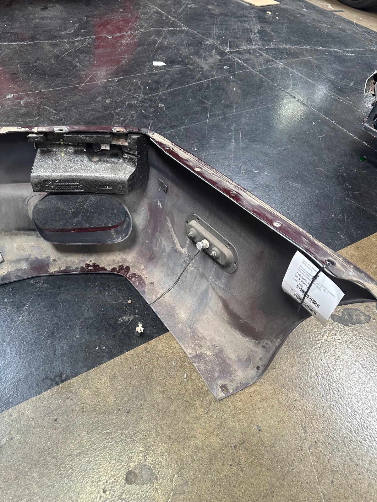 05-08 Maserati Quattroporte, Rear Bumper Cover, W/Sensors, Used, 980139430