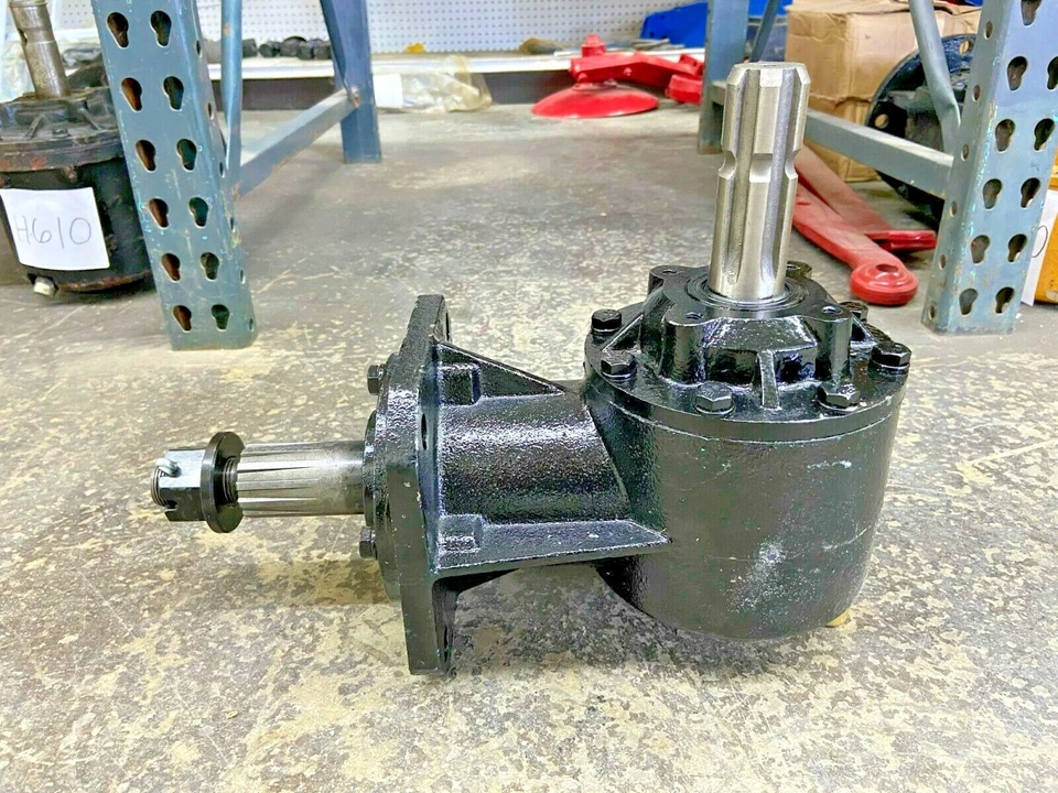 ROUND STYLE GEARBOX 40HP 1:1:47 4 BOLT PATTERN INPUT 6 线路输出 12 线路 c — 第 2/4 张图片