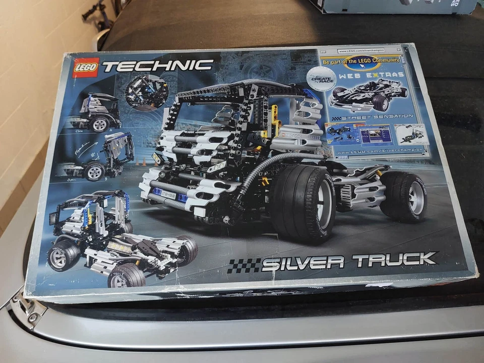 LEGO Technic 8458 Silver Champion, foto 4 di 4