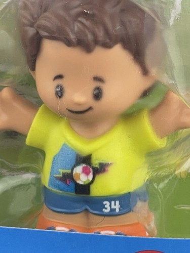 New Fisher-Price Little People Soccer Girl and Boy Two Pack Figure Set 2022 - Picture 7 of 10