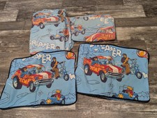 Vintage MCM Race Car 2 Podwójna narzuta na łóżko, 2 poduszki Sham Buggie Motocykl 