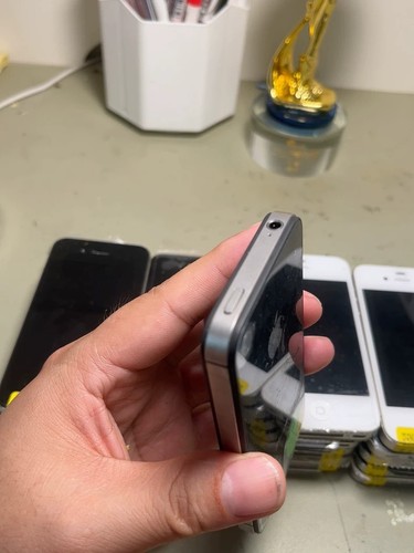 Apple iPhone 4s 16GB Nero/Bianco Grado A Funzionante SBLOCCATO TUTTI i paesi - Foto 6 di 8