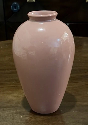 Vintage 1980’s Royal Haeger Mauve 8” Vase