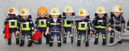 Playmobil Citywelt Family Fun City Life " Fire Brigade #5 " - Picture 2 of 6
