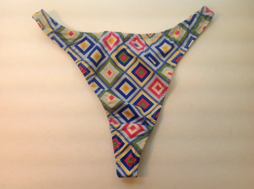 Bragas, tangas para mujer talla M/6 medianas multicolores sedosas brillantes a cuadros suaves Foto 2 de 4