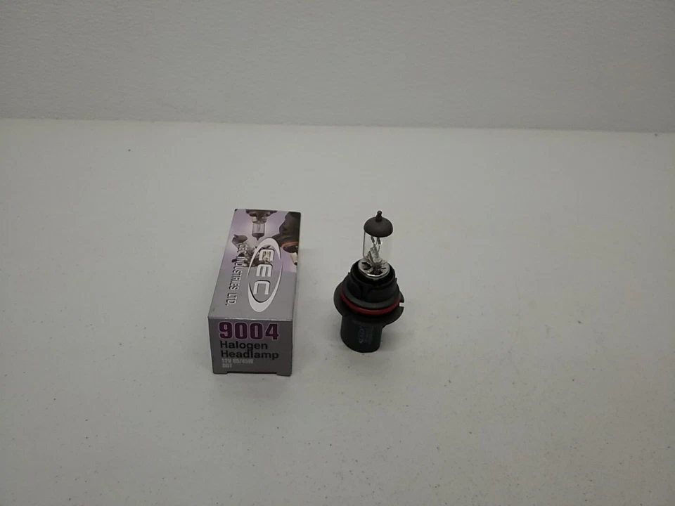 Лампа фары 9004 Cec Industries 12 В 65/45 Вт седан CEC Industries 9004 - Изображение 2 из 3
