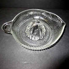 Vintage Clear Glass Orange Citrus Juicer Reamer Extractor~1930's~Made in USA