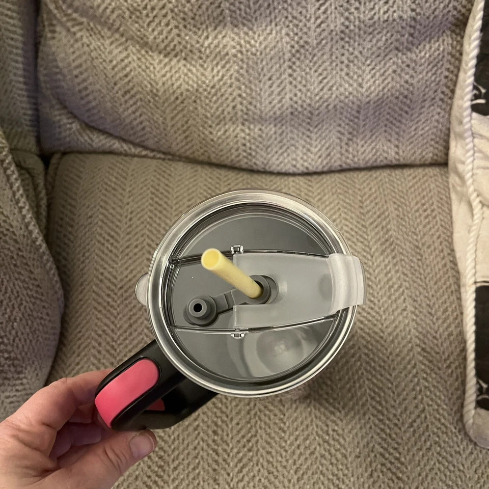 ¡NUEVO! Vaso de acero inoxidable floral negro y rosa Mickey & Minnie Mouse 40 oz Foto 4 de 4