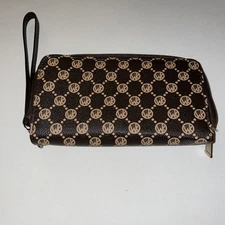 Wristlet Wallets Women Faux Leather  Clutch Zipper Stylish Elegant