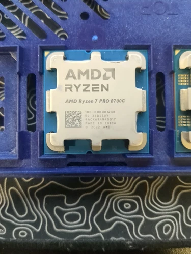 AMD Ryzen 7 8700G Desktop Processor with AMD Ryzen AI and Radeon 780M Graphics -