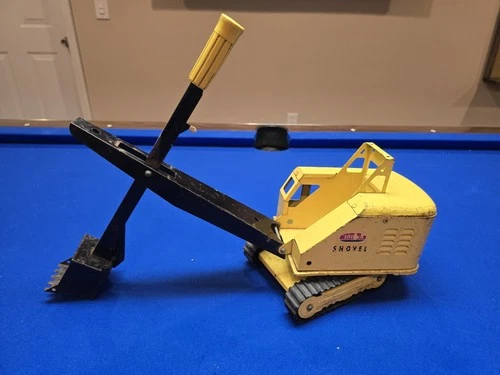 Vintage Tonka Pressed Steel Shovel ExcavatorToy Yellow Rubber Tracks  Mound Minn