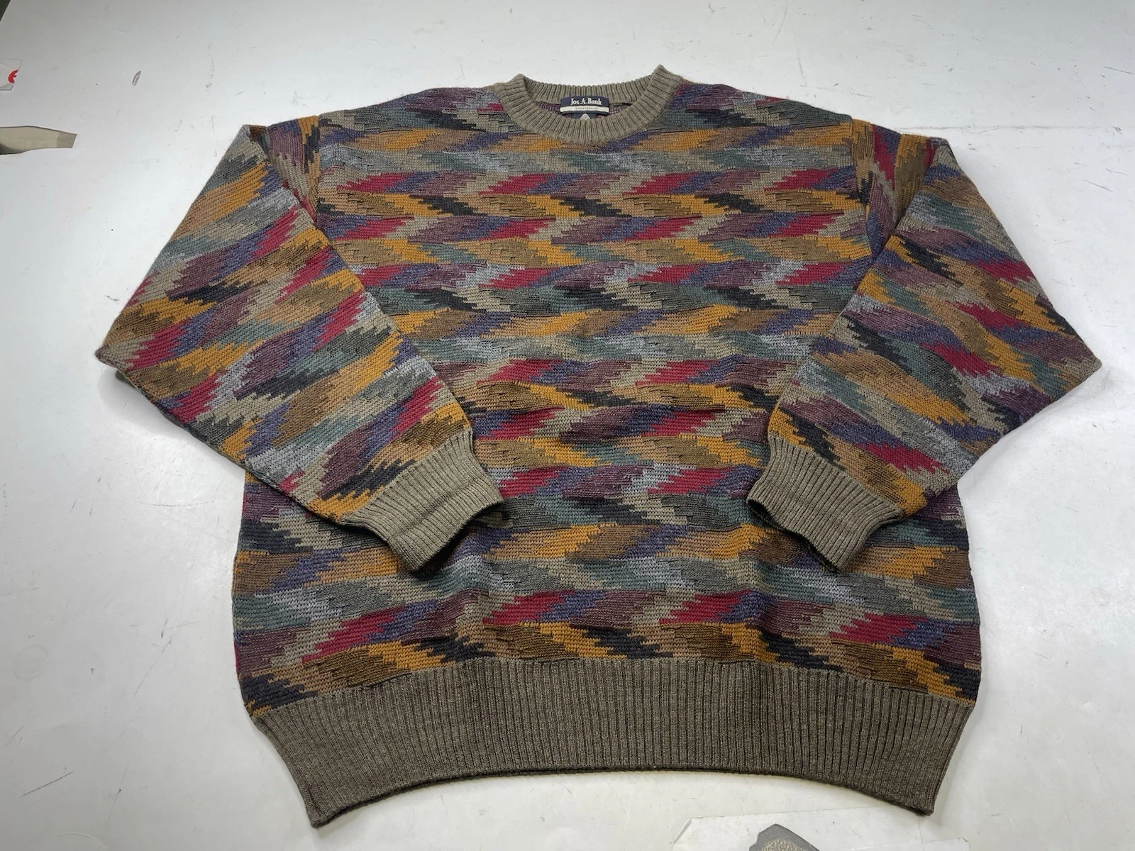 Vintage Jos A Bank Sportswear Wool Geometric Knit Multicolor Sweater Men’s XL