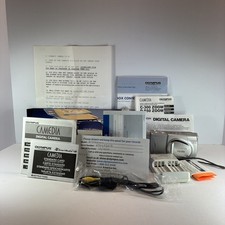 Olympus D-550 Zoom 3.0MP Digital Camera with Card Box Manuals Lead and Charger