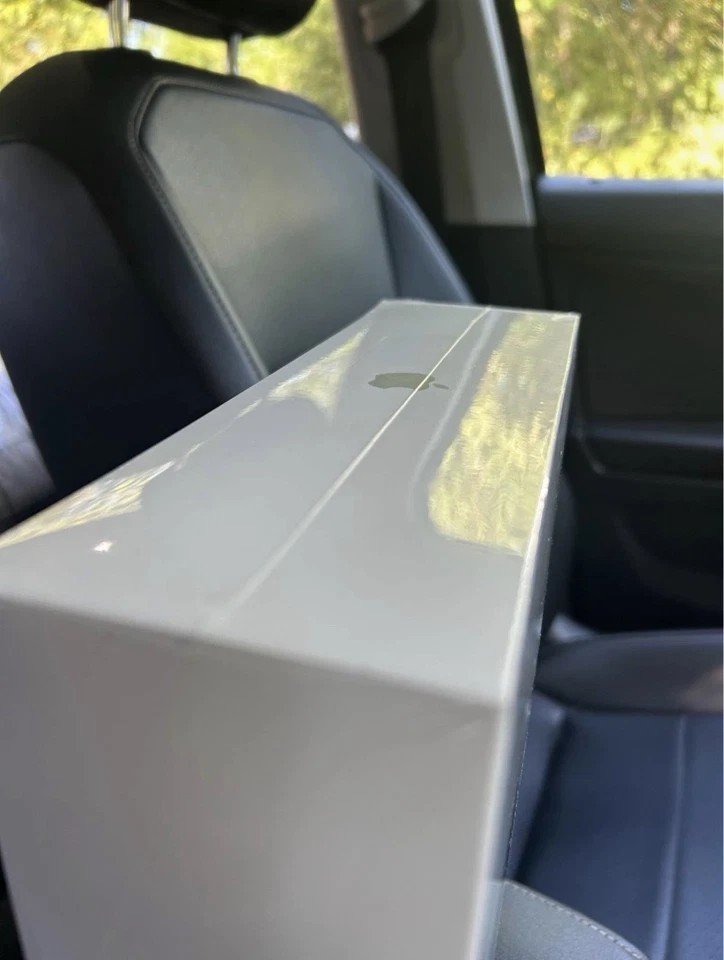 AirPods Max 2nd Generation - Image 4 of 4