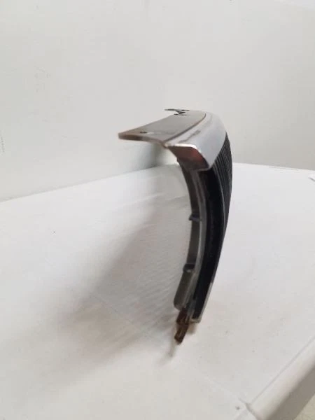 Grille 4 Door Limited Fits 95-96 Buick Regal OEM - Image 4 of 4