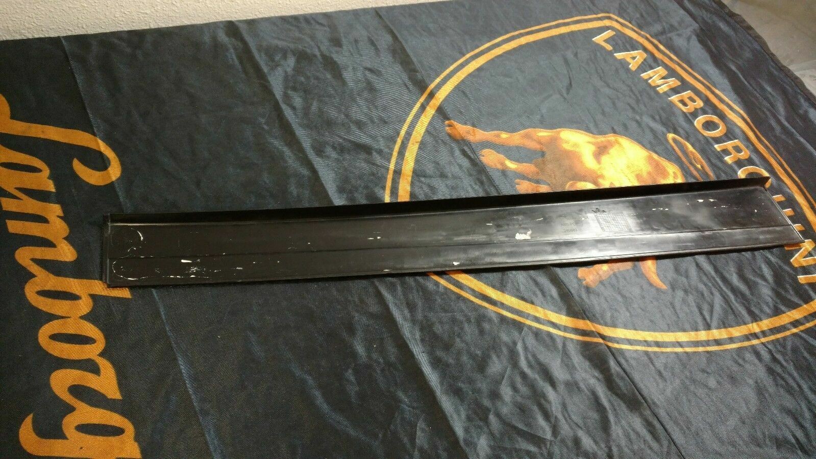 LAMBORGHINI MURCIELAGO LP640 DRIVER LEFT SIDE DOOR SILL SCUFF PLATE OE 410853491