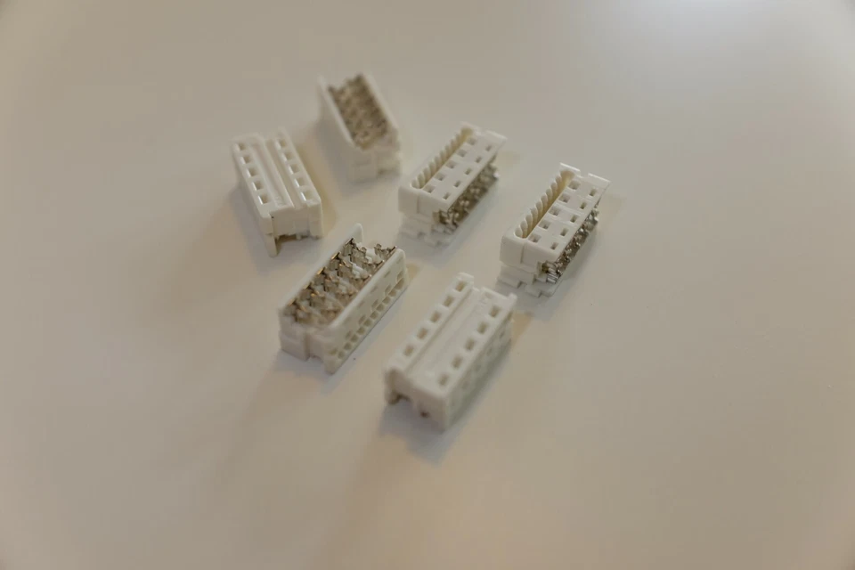 Connector Picoflex Female 10 Way Molex part no. 0903270310 - Image 4 of 4