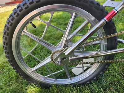 RARE VINTAGE MONGOOSE MOTOMAG BMX COMPLETE BICYCLE. OG NICKEL. | eBay