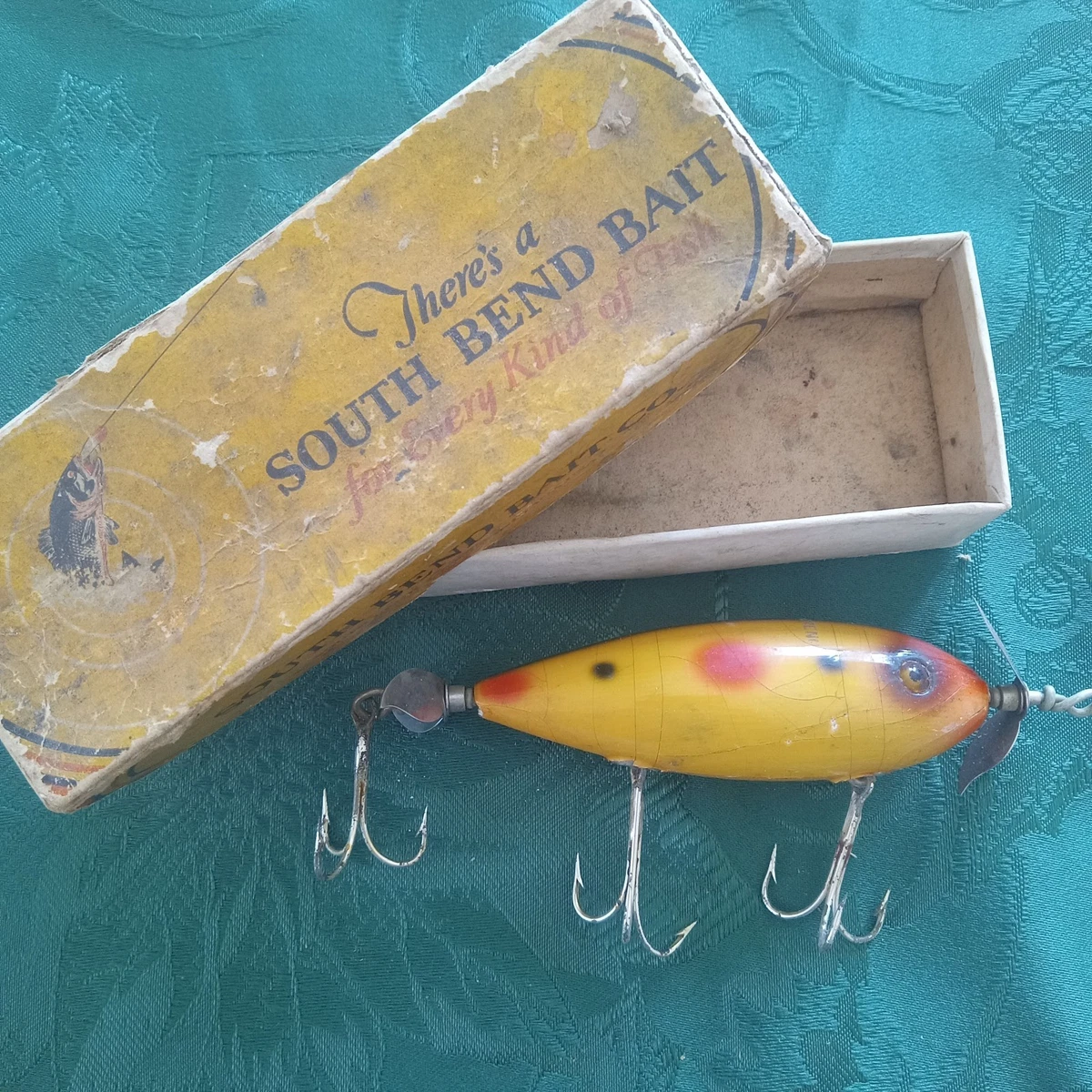 Leurre Vintage SURF-ORENO Blanc – Reproduction Artisanale Par Ez's Lures (bois, USA)