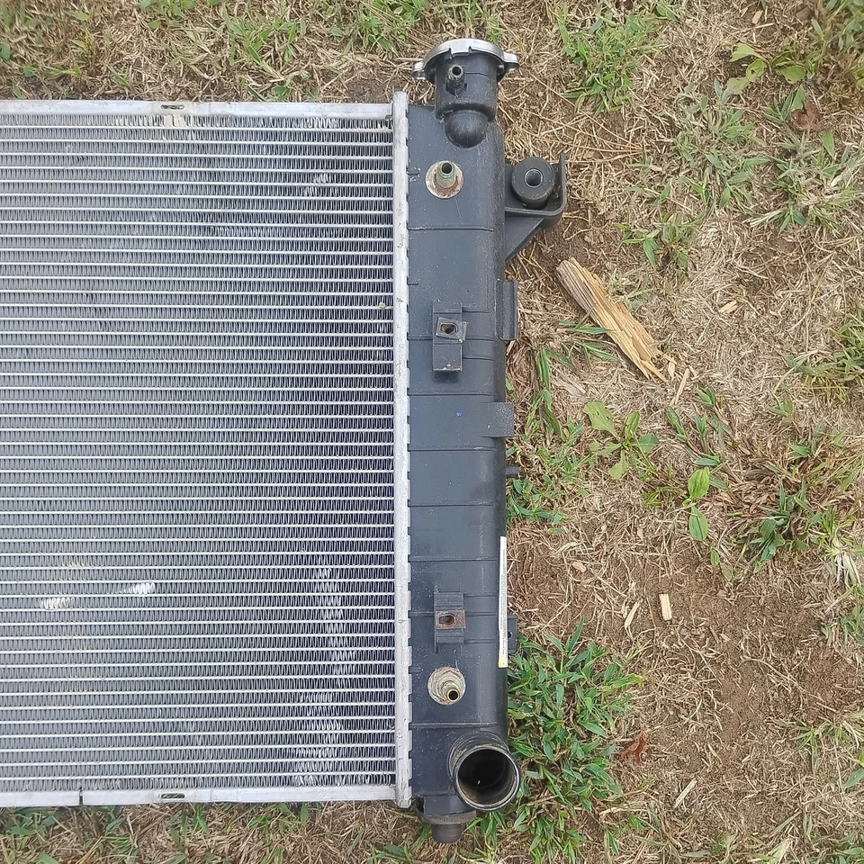 Dodge Ram 1500 1994-2001 radiador 178 k OEM Foto 2 de 3