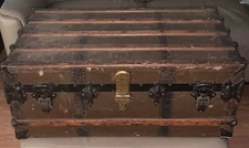 Vintage WOOD STEAMER TRUNK w Tray chest coffee table- R&H Modern Trunks 30x18x12