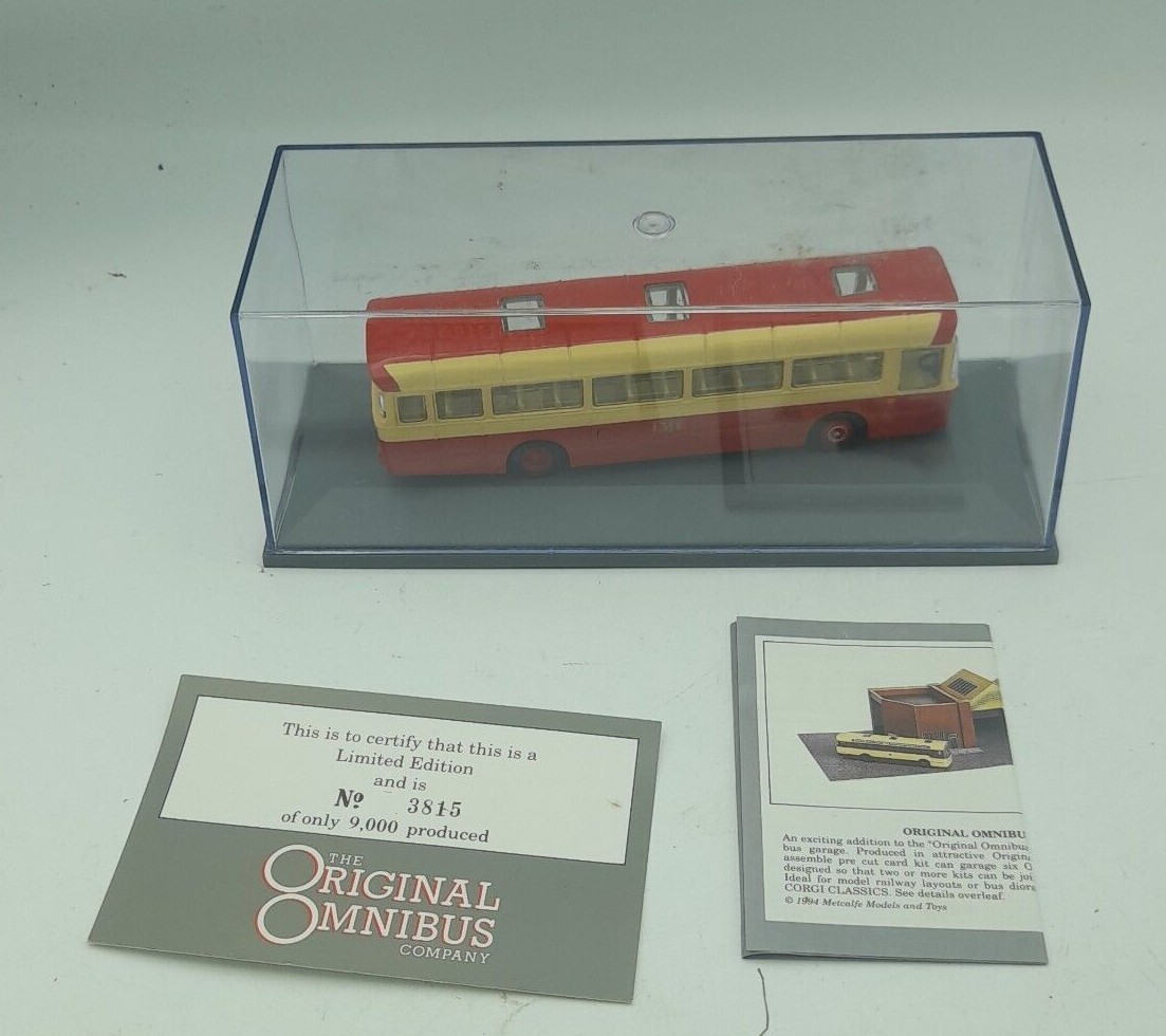 CORGI OOC 97902 AEC RELIANCE  DIECAST BUS POTTERIES BOXED