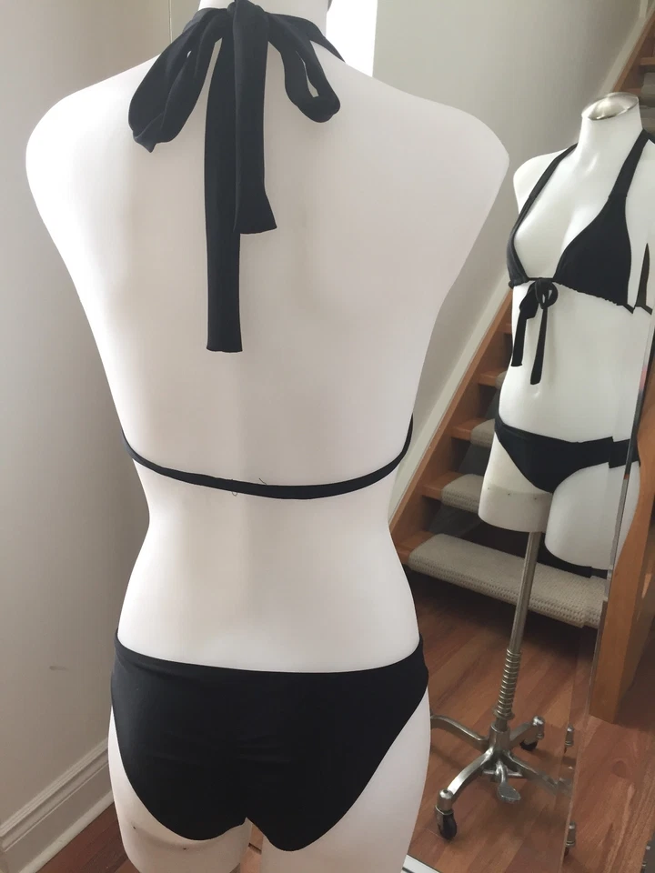 UNA CUCHARADITA Bikini Negro Lazo Frontal Volantes Rumbo Talla US 4 UK 8 Venta al por menor $150 Foto 3 de 4